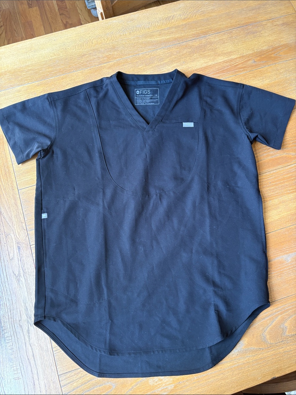 FIGS Black Tunic V-Neck Scrub Top